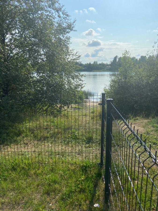 Domek Nad Jeziorem Kamien 2A Kowalewo Bagian luar foto